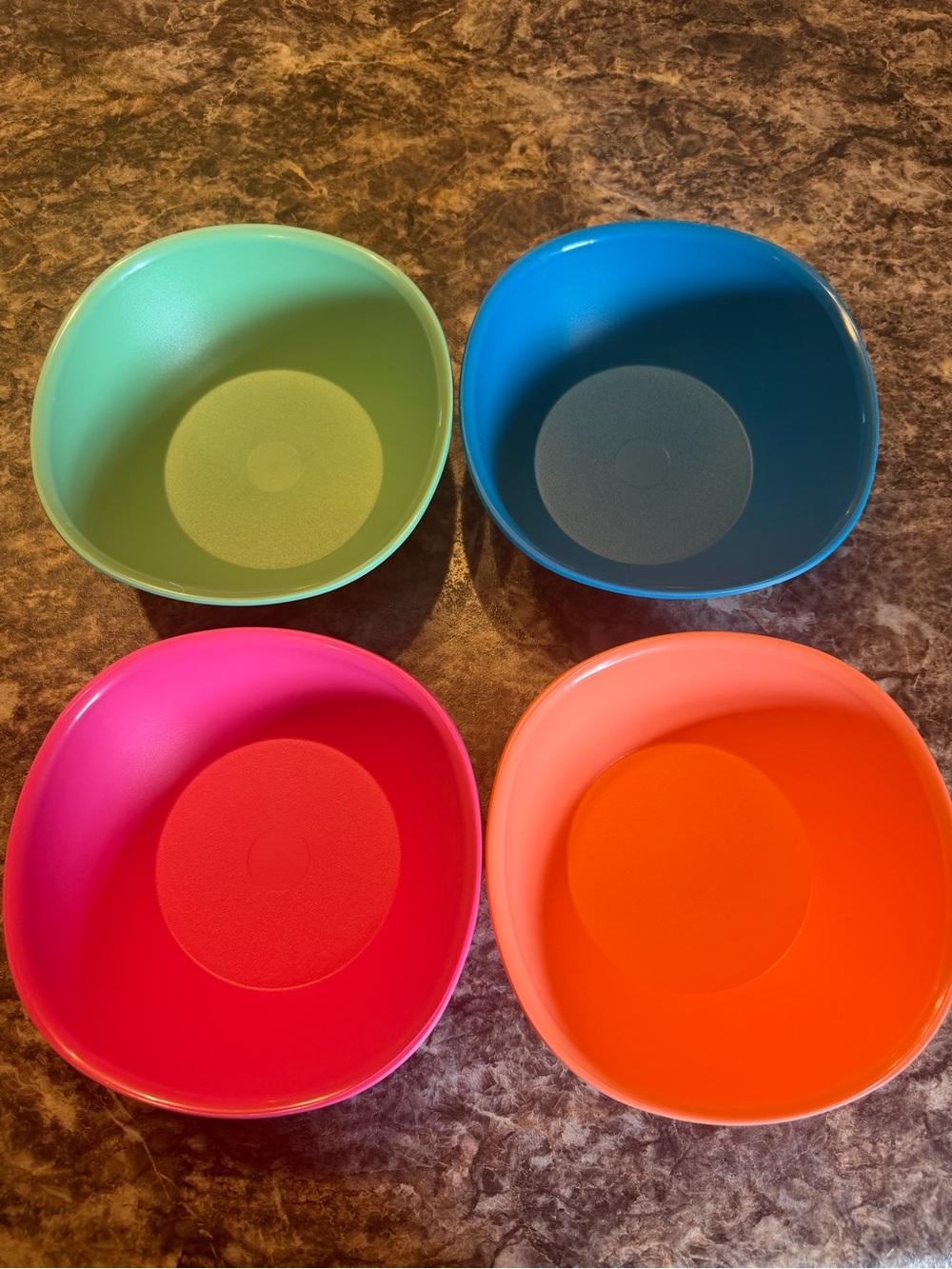 Tupperware Colorful Mixing Bowls – Teal, Blue, Pink, Orange